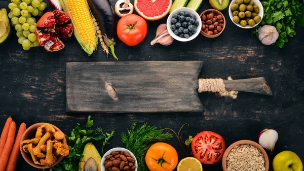 Auswahl Gesunden Lebensmitteln Gemüse Obst Nüsse Beeren Und Pilze Petersilie — Stockfoto