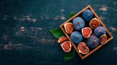 İncir. Taze meyve incir mezarda. Metin için özgür yer. Üstten görünüm.