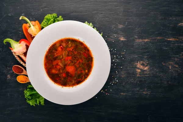 Sup Sayuran Kharcho Pada Latar Belakang Kayu Tua Ruang Kosong — Stok Foto