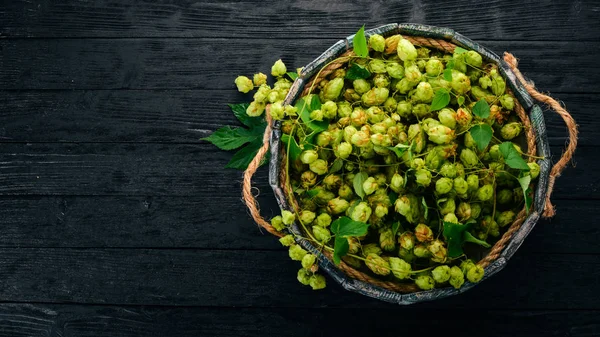 Verse Hop Houten Doos Oude Houten Achtergrond Vrije Ruimte Voor — Stockfoto