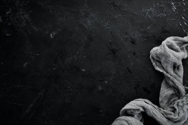 Siyah taş arka plan. Üst görünüm. Ücretsiz kopya alanı.