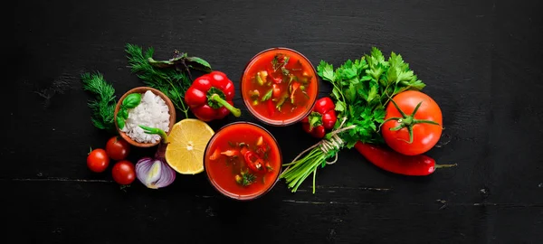 Sopa Gaspacho Glas Sopa Tomate Com Cebola Colorau Salsa Vista — Fotografia de Stock