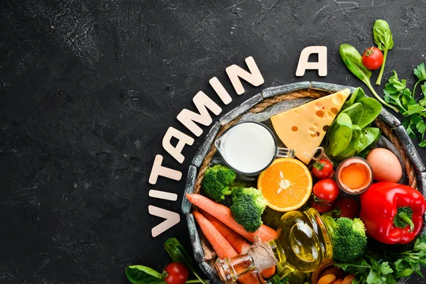 Doğal Vitamini Içeren Gıdalar Brokoli Havuç Süt Peynir Ispanak Kayısı — Stok fotoğraf