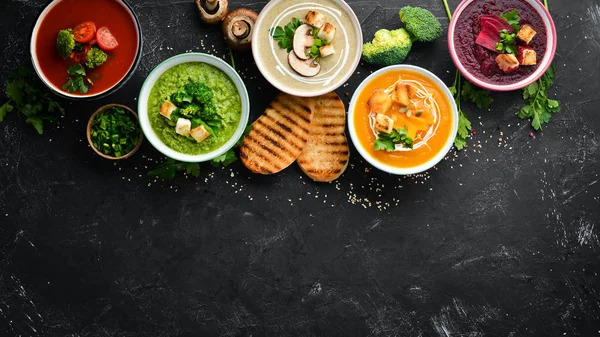 Surtido Sopas Crema Vegetal Colores Alimento Dietético Sobre Fondo Piedra — Foto de Stock