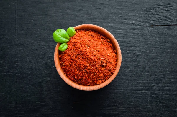 Trockenes Rotes Chili Gewürze Von Oben Auf Dem Alten Hintergrund — Stockfoto