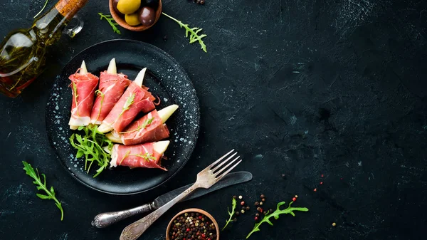 Prosciutto Körte Arugula Hideg Snackek Felülnézet Szabad Hely Szövegnek — Stock Fotó