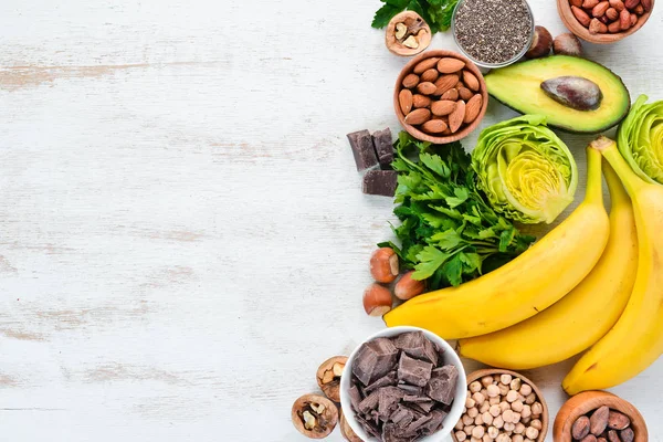 Természetes Magnéziumot Tartalmazó Élelmiszerek Csokoládé Banán Kakaó Dió Avokádó Brokkoli — Stock Fotó