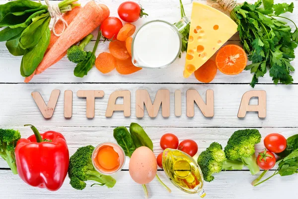 Doğal Vitamini Içeren Gıdalar Brokoli Havuç Süt Peynir Ispanak Kayısı — Stok fotoğraf