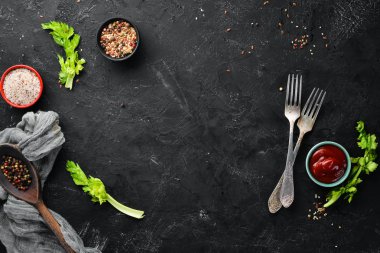 Yemek pişirmenin arka planı. Üst te. Metniniz için Boş alan. Rustik stil.