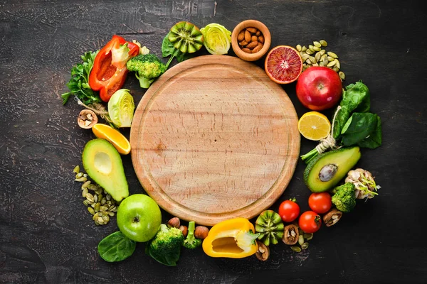 Foods Containing Natural Fiber Avocados Kiwi Apple Tomatoes Spinach Paprika — Stock Photo, Image