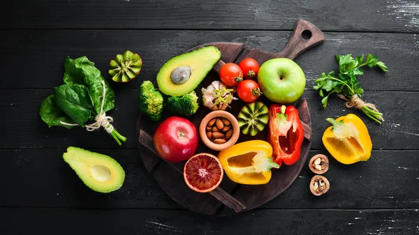 Groenten Fruit Die Vezels Bevatten Avocado Kiwi Appel Tomaten Spinazie — Stockfoto