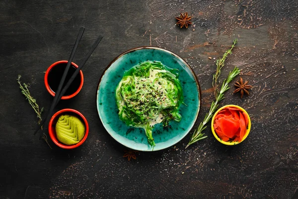 Insalata Verde Alga Marina Piatto Vista Dall Alto Spazio Libero — Foto Stock