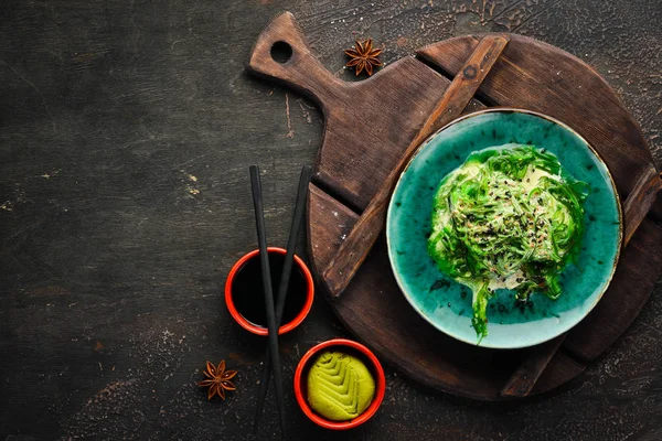 Insalata Verde Alga Marina Piatto Vista Dall Alto Spazio Libero — Foto Stock