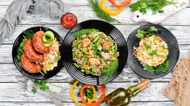 Pirinç Risotto Yemekleri Top view. Ücretsiz kopyalama alanı.