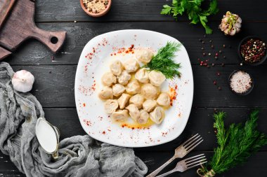 Etli ravioli. Köfte Üst görünüm. Metniniz için boş alan. Rustik stil.