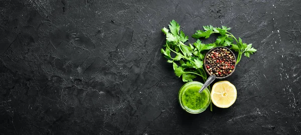 Molho Salsa Verde Azeite Especiarias Ingredientes Para Molho Chimichurri Num — Fotografia de Stock