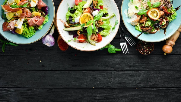 Ensemble Salades Dans Assiette Style Rustique Vue Dessus Espace Libre — Photo