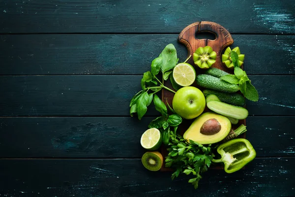 Frutas Verduras Verdes Frescas Comida Ecológica Estilo Rústico Vista Superior — Foto de Stock