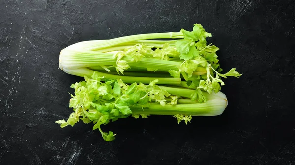 Gambo Sedano Verde Fresco Fondo Nero Cibo Sano Vista Dall — Foto Stock