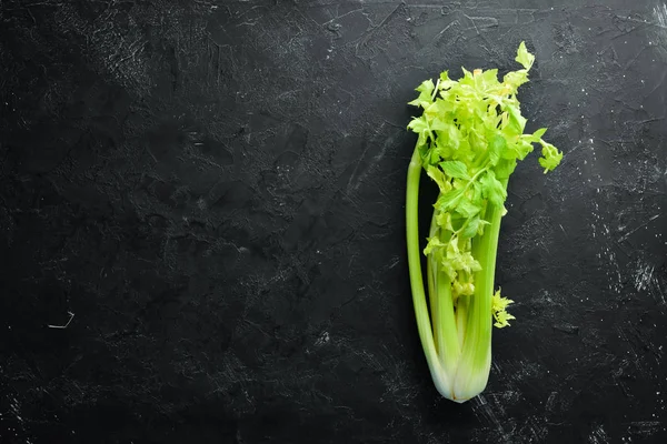 Haste Aipo Verde Fresco Fundo Preto Comida Saudável Vista Superior — Fotografia de Stock