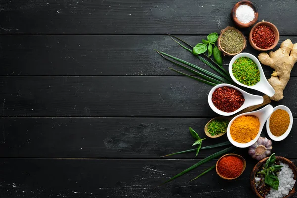 Large Spice Herb Collection Bowls Spoons Indian Spices Black Wooden — Stock Photo, Image