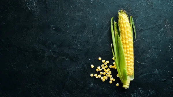 Maïs Frais Sur Fond Noir Des Légumes Vue Dessus Espace — Photo