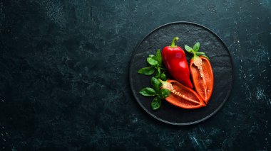 Tatlı kırmızı biber. Taze sebzeler. Üst te. Metniniz için boş alan.