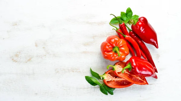 Sweet Red Bell Pepper Fresh Vegetables Top View Free Space — Stock Photo, Image