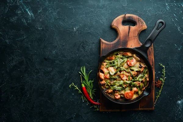 Gebackenes Rindfleisch Mit Bohnen Tomaten Und Gemüse Einer Pfanne Ansicht — Stockfoto