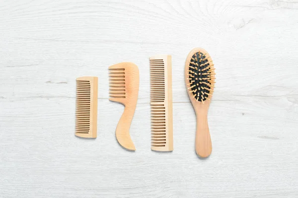 Cepillos Para Cabello Madera Cuidado Del Cabello Maquillaje — Foto de Stock