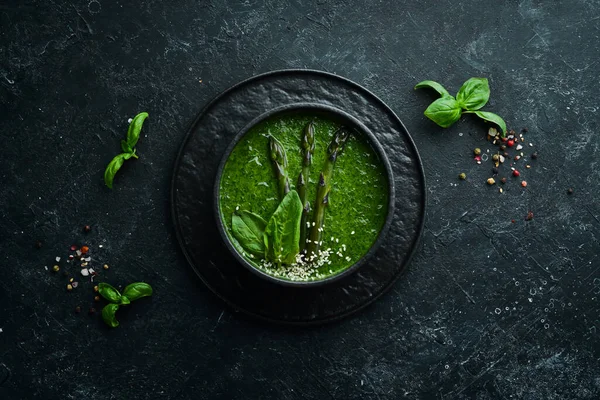 Sopa Crema Verde Con Espinacas Espárragos Comida Saludable Vista Superior —  Fotos de Stock
