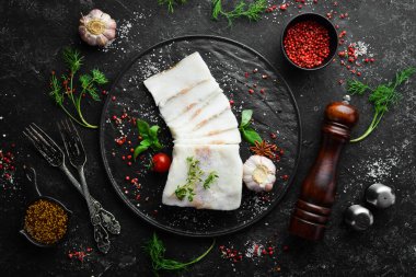 Sarımsaklı tuzlanmış domuz yağı. Geleneksel Ukrayna yemekleri. Üst Manzara. Metin için boş alan.