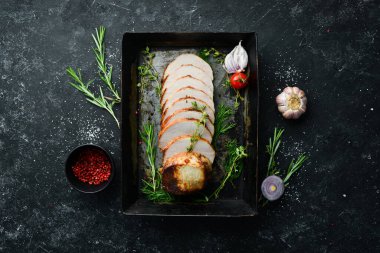 Biberiyeli fırında domuz eti. Üst Manzara. Metin için boş alan.