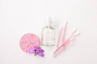 Kozmetik beyaz zemin üzerine evde Spa uygulamaları için. Alan metni kopyalayın 