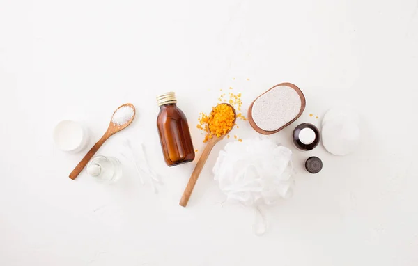 Cosméticos Para Tratamientos Spa Casa Sobre Fondo Blanco Copiar Espacio — Foto de Stock