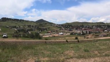 Cripple Creek Colorado 4k Above Train Ride Victor Altın Madeni yakınlarındaki Cripple Creek Colorado bir lokomotif bir kamera görünümü özellikleri