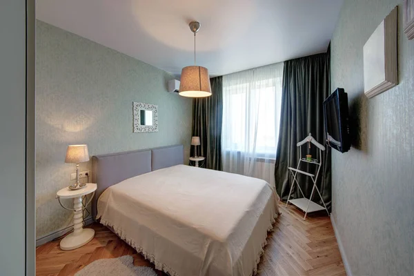 Slaapkamer Met Een Bed Lampen Een Bed — Stockfoto