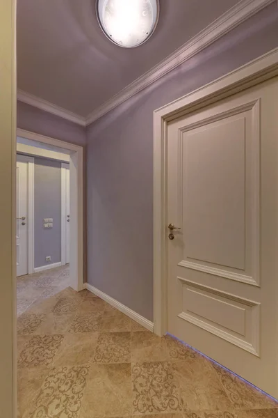 Corridor Lilac Tones White Doors — Stock Photo, Image