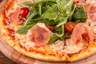 Roka Parma ve mantar ile kiraz domates ile