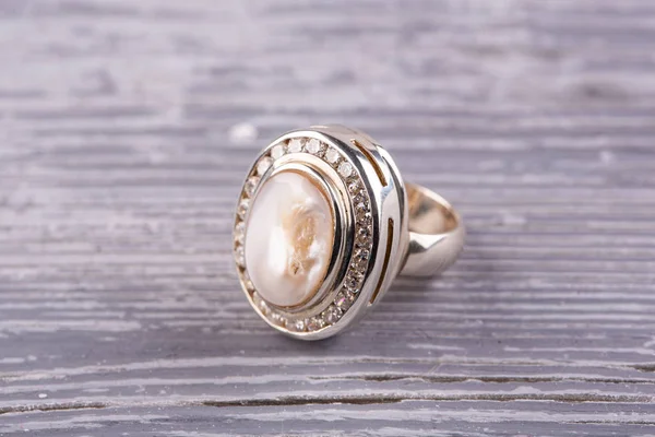 Ring Nacre Silver Massive Ring Reminds Ancient Family Ornament Which — Stock Photo, Image