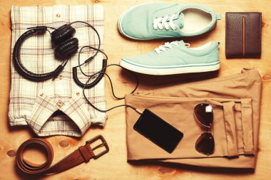 Modern yaratıcı erkek kıyafeti. İn gerekli için Gezgin, genel gider öğrenci.