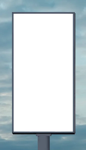 Пустой Вертикальный Рекламный Щит Против Голубого Неба Предпосылки Макета — стоковое фото