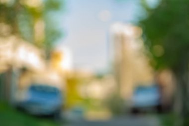 Bulanık günbatımı sokak. Yavaşça akşam bokeh arka plan