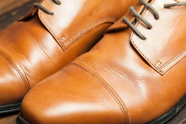 Мужская Кожаная Обувь Деревянном Полу — стоковое фото