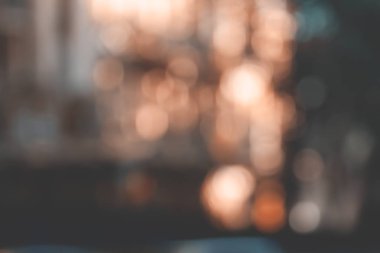 Arka plan bulanık fotoğraf. Cityscape bokeh. Ufuk soyut şehir. Arka plan odağını. Tasarım duvar kağıdı olarak kullanabilirsiniz. Yaz bulanık şehir zemin. Odak fotoğraf dışında seyahat. Peri defocused fotoğraflar.