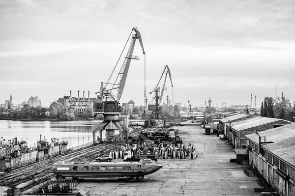 Suwnice Statek Szybki Wodolot — Zdjęcie stockowe