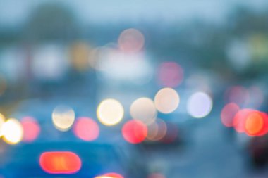 Gece şehir bokeh. Arka plan bulanık. Ufuk cityscape. Nazik bokeh