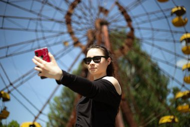Kız alma selfie