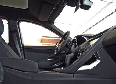 Mavi iplik dikiş açık deri koltuk araç iç 