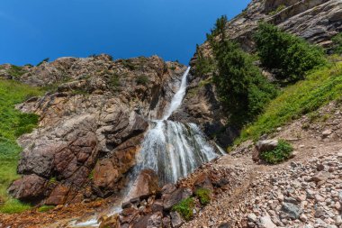 Burkhan-Bulak, Kazakistan 'ın Zhetysu bölgesinde yer alan en yüksek (168 metre) şelalesidir.